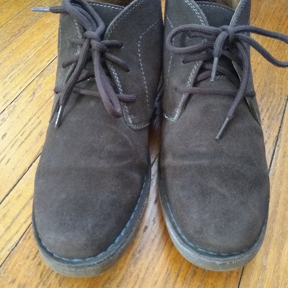 Eddie Bauer Men's Chukka boots size 9.5